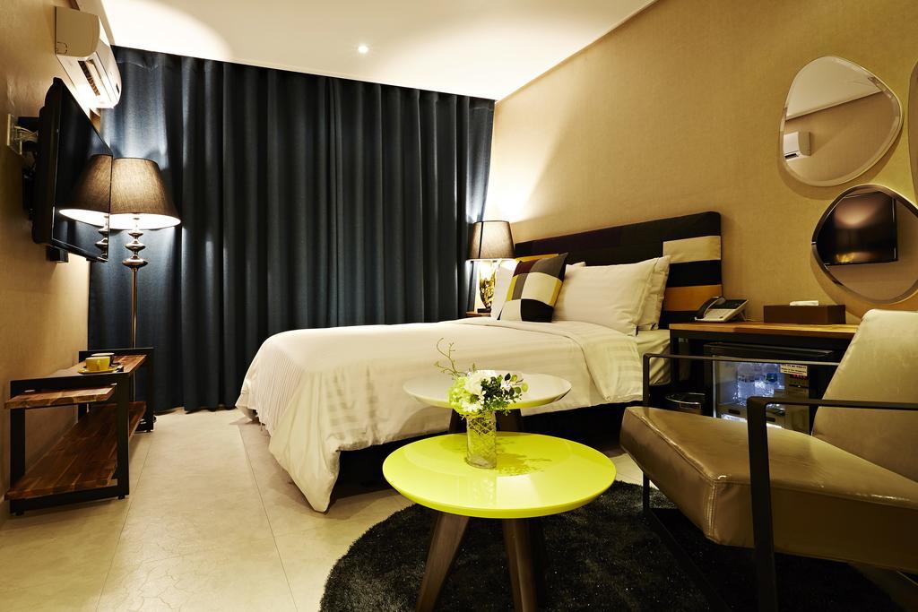 Hotel Namoo Cheong-Ju Čchongdžu Pokoj fotografie